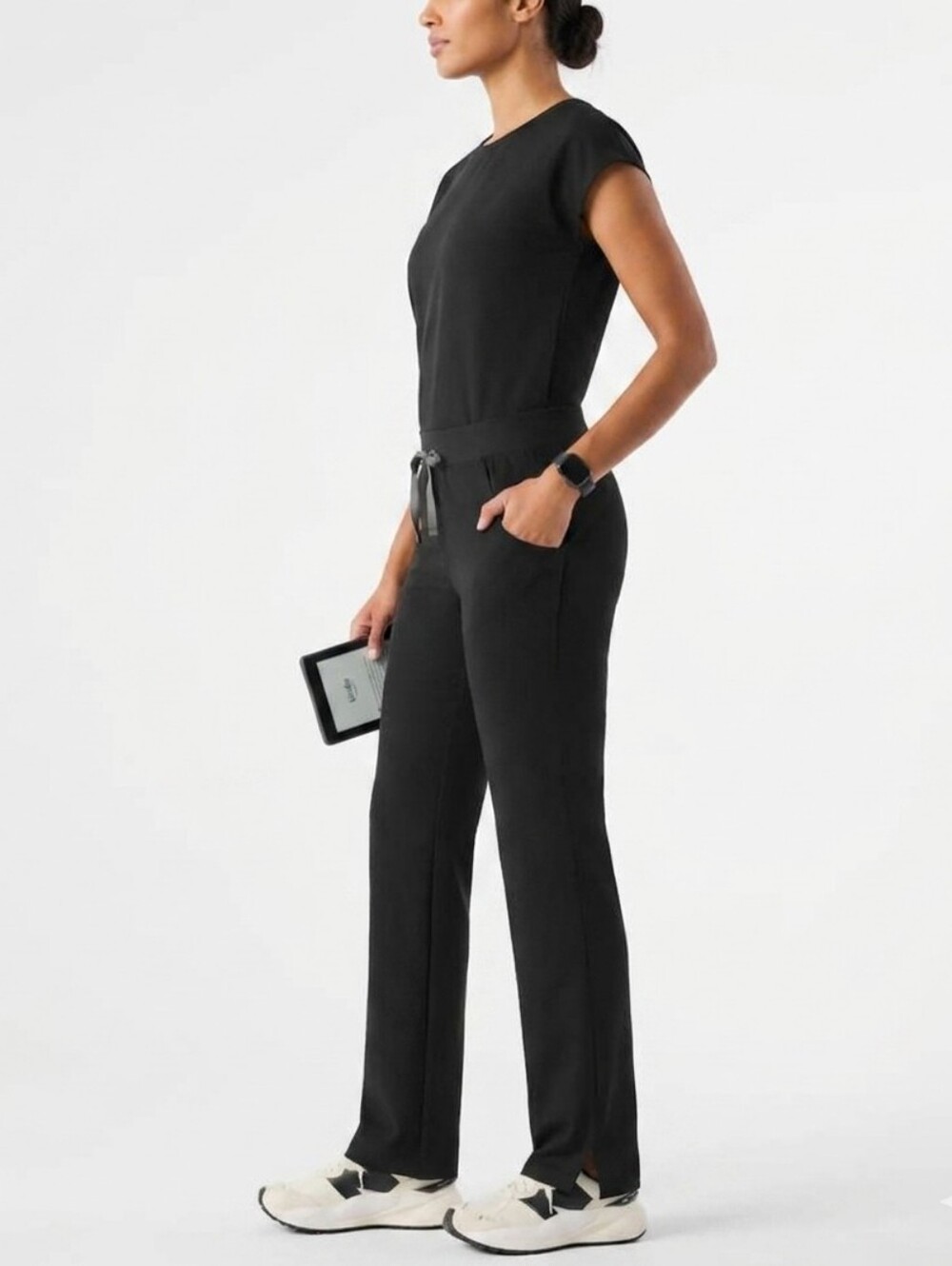 NWT Figs Women's  Kade Cargo Straight Leg  Black Scrub Pants Size XL